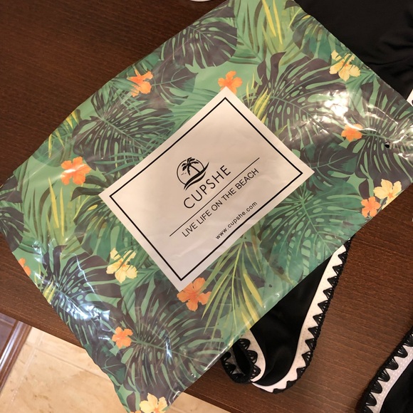 Bathing suit - Picture 7 of 7